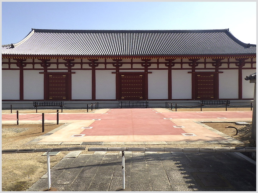 史跡薬師寺旧境内十字廊平面遺構表示整備工事